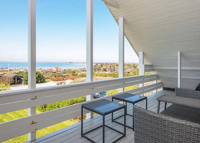 7 Person In Knebel-by Traum * Skødshoved Strand