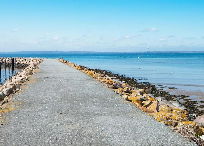 7 Person In Knebel-by Traum * Skødshoved Strand